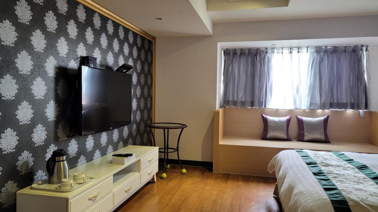 Left Bank 121 Hotel Tainan Exterior photo